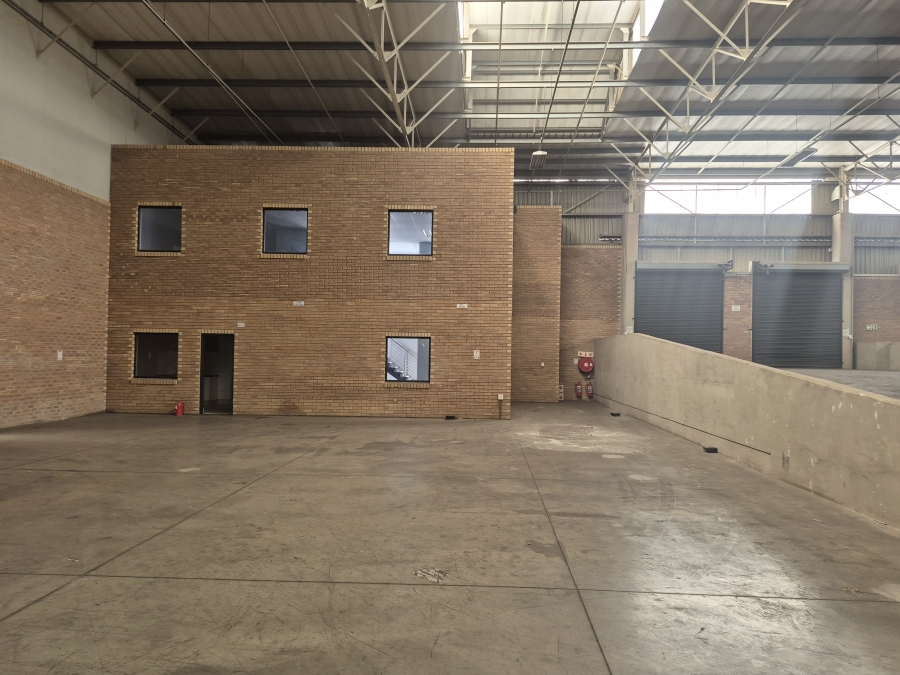 To Let Commercial Property for Rent in Gosforth Park Gauteng