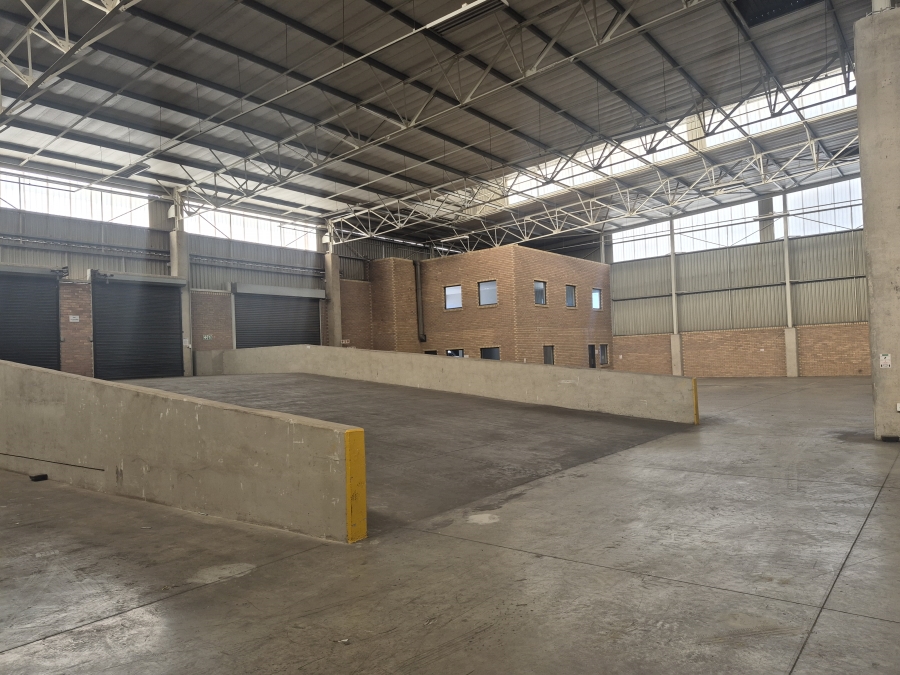 To Let Commercial Property for Rent in Gosforth Park Gauteng