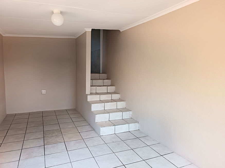 To Let 1 Bedroom Property for Rent in Hurst Hill Gauteng