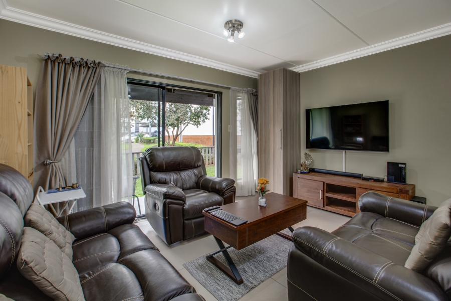 3 Bedroom Property for Sale in Broadacres Gauteng