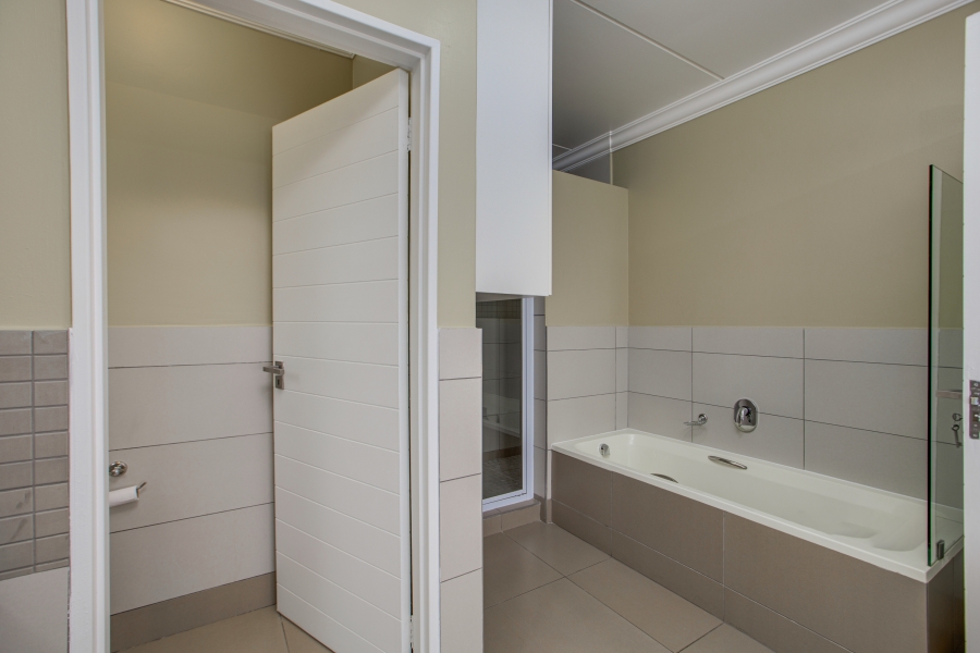3 Bedroom Property for Sale in Broadacres Gauteng