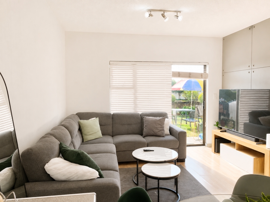 To Let 2 Bedroom Property for Rent in Glenferness Gauteng