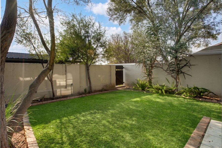 2 Bedroom Property for Sale in Fourways Gauteng