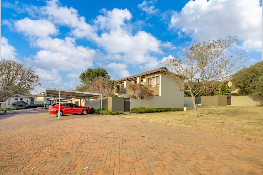 2 Bedroom Property for Sale in Fourways Gauteng