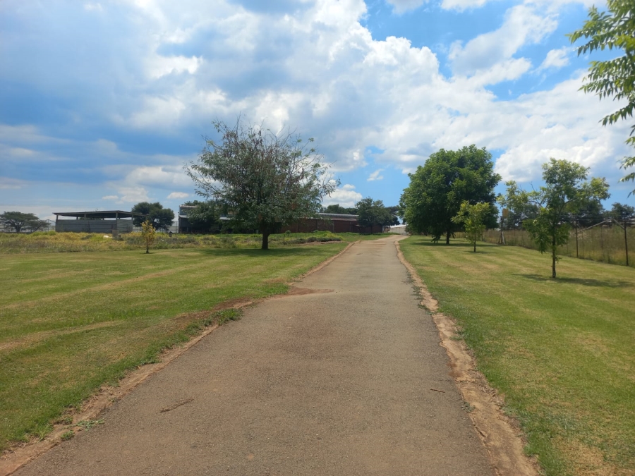 4 Bedroom Property for Sale in Hekpoort Gauteng