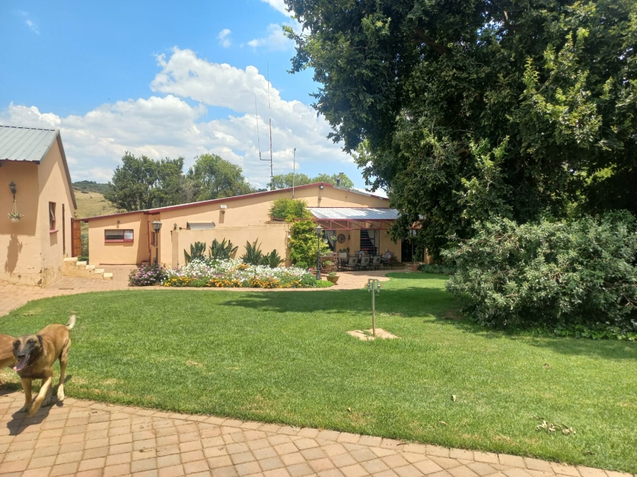 4 Bedroom Property for Sale in Hekpoort Gauteng