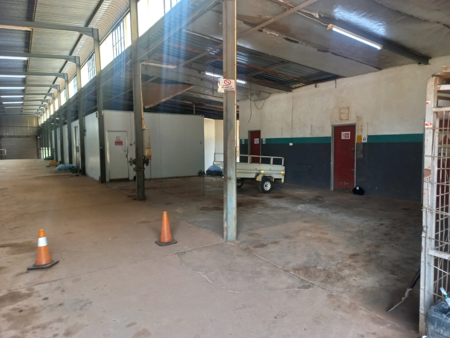 4 Bedroom Property for Sale in Hekpoort Gauteng