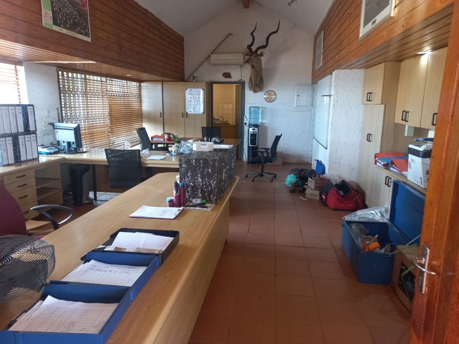 4 Bedroom Property for Sale in Hekpoort Gauteng