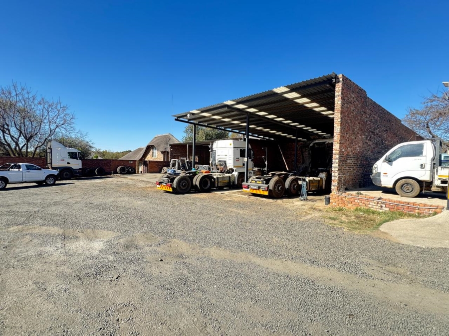 1 Bedroom Property for Sale in Leeuwfontein Gauteng