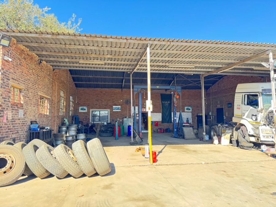 1 Bedroom Property for Sale in Leeuwfontein Gauteng