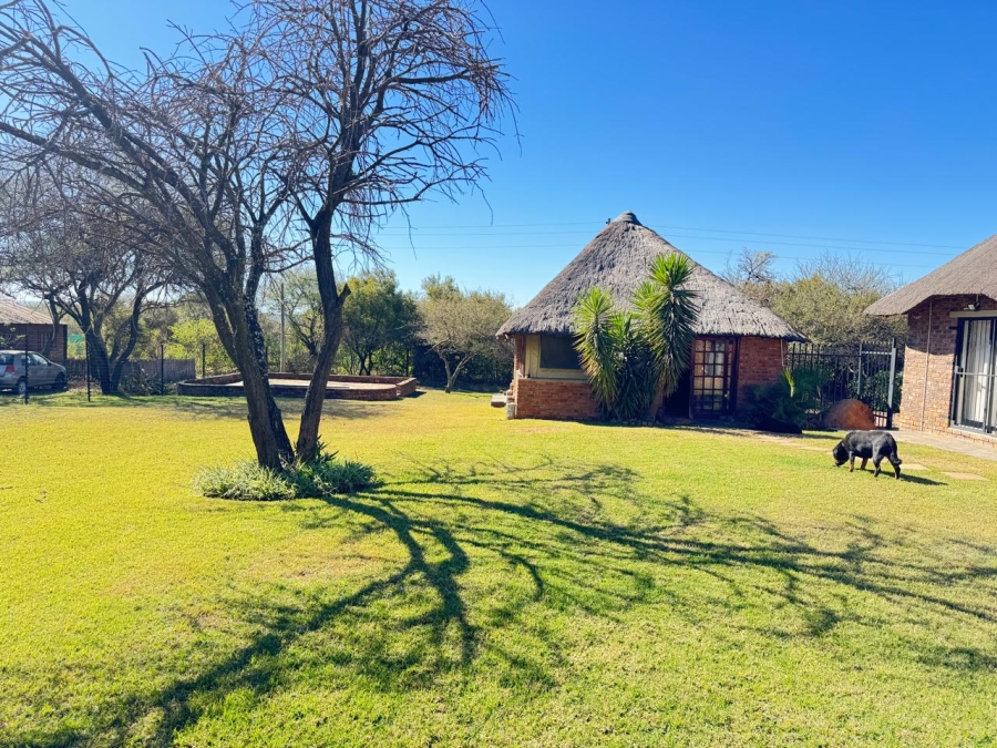1 Bedroom Property for Sale in Leeuwfontein Gauteng