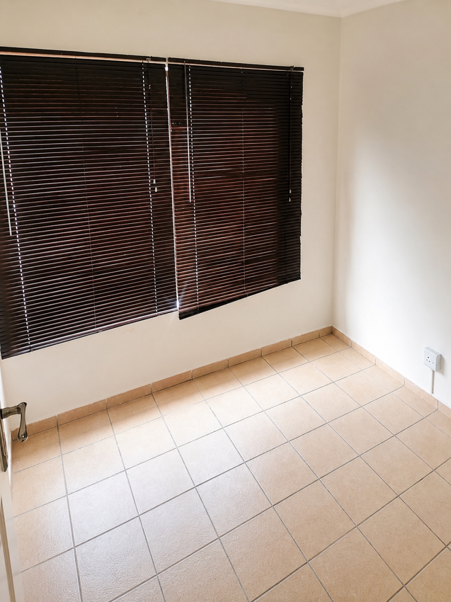To Let Commercial Property for Rent in Glenanda Gauteng