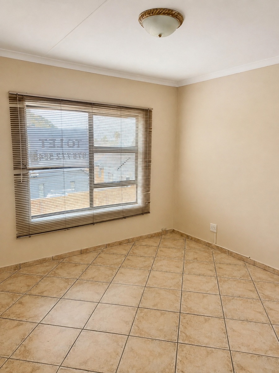 To Let Commercial Property for Rent in Glenanda Gauteng