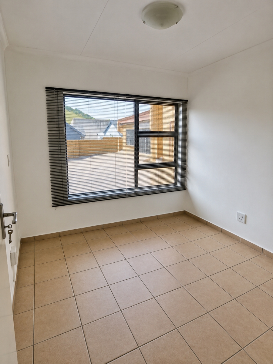 To Let Commercial Property for Rent in Glenanda Gauteng