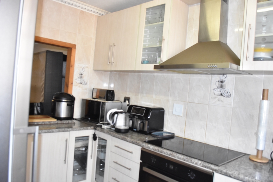 2 Bedroom Property for Sale in Pretoria Central Gauteng