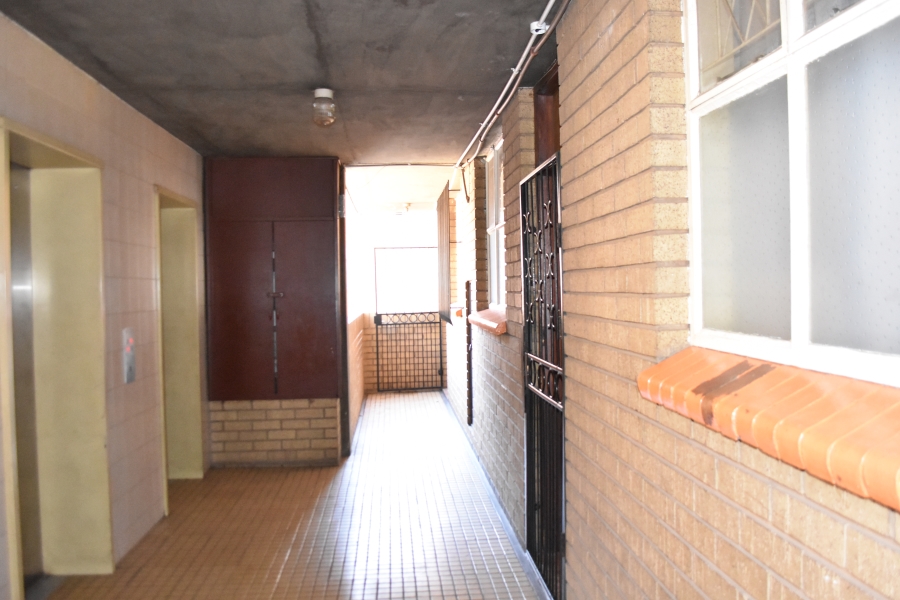2 Bedroom Property for Sale in Pretoria Central Gauteng