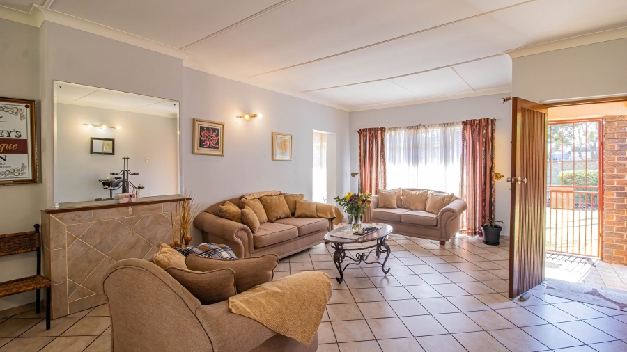 3 Bedroom Property for Sale in Brackenhurst Gauteng