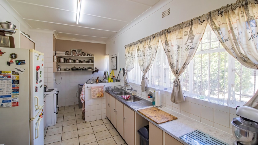 3 Bedroom Property for Sale in Brackenhurst Gauteng