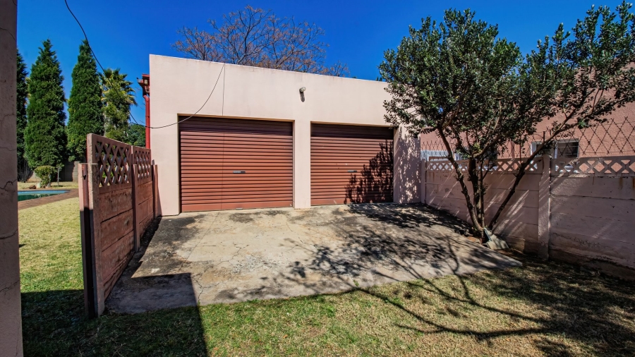 3 Bedroom Property for Sale in Brackenhurst Gauteng