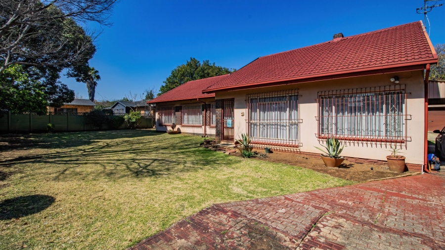 3 Bedroom Property for Sale in Brackenhurst Gauteng