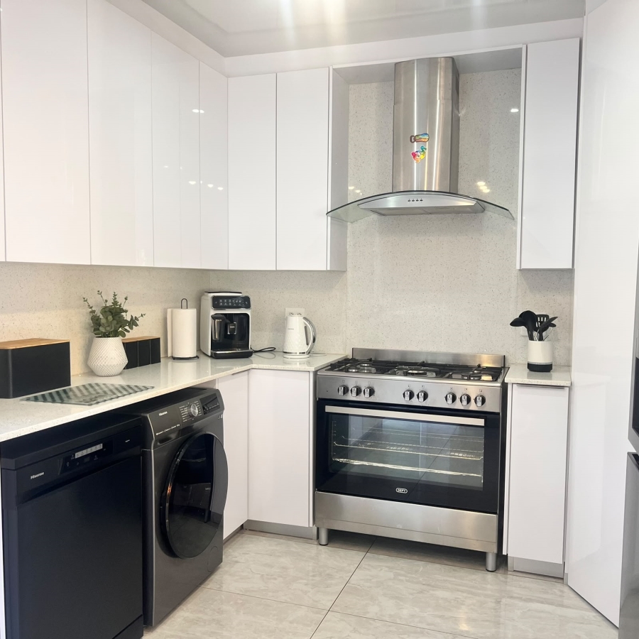 4 Bedroom Property for Sale in Brackendowns Gauteng