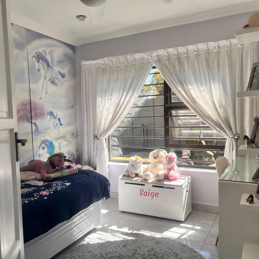 4 Bedroom Property for Sale in Brackendowns Gauteng
