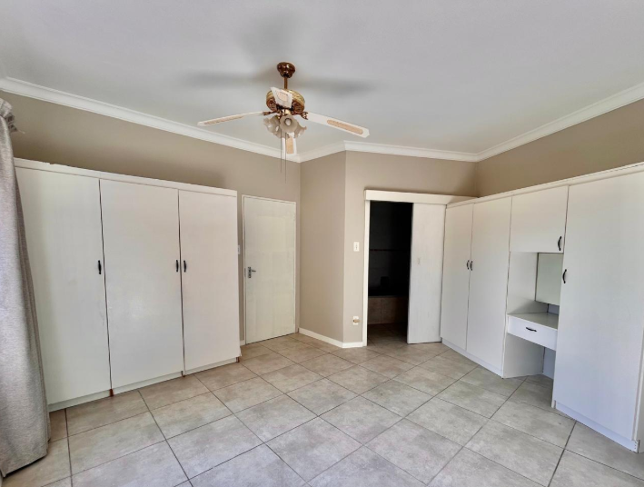 2 Bedroom Property for Sale in Oakdene Gauteng