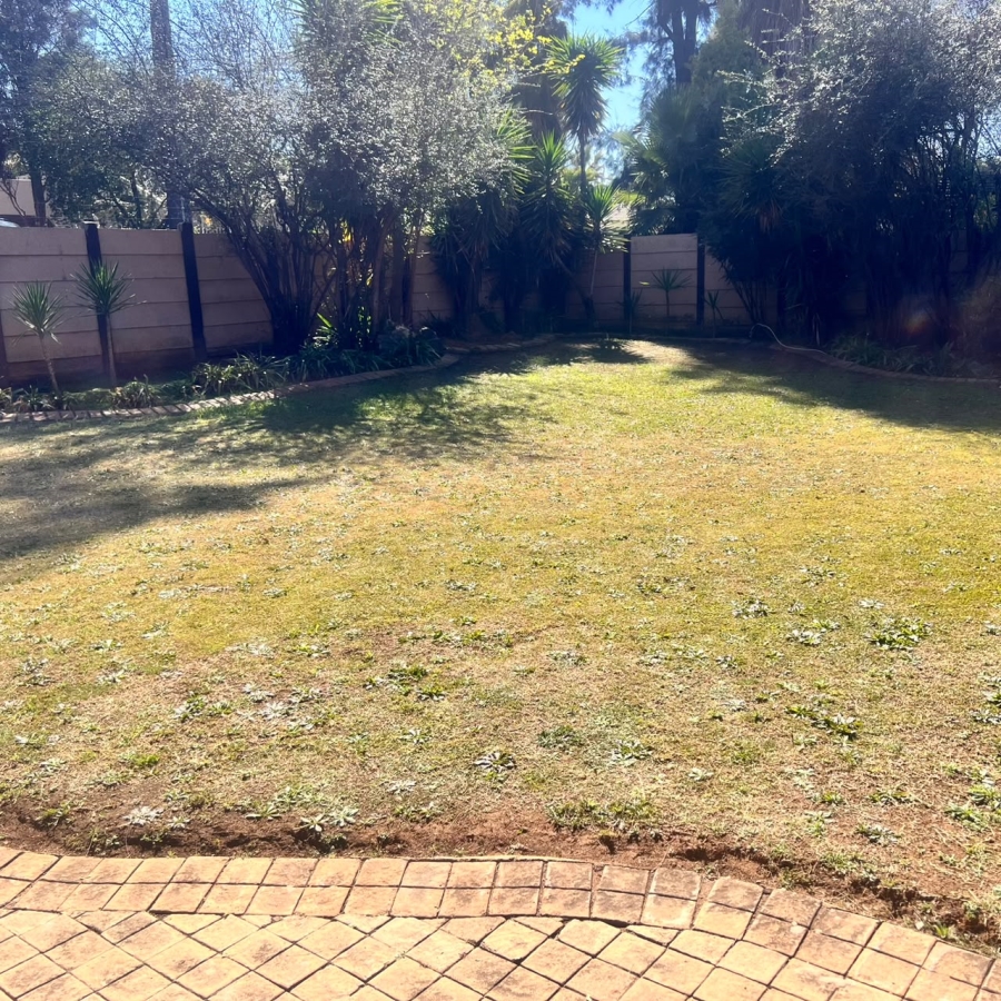 3 Bedroom Property for Sale in Brackendowns Gauteng