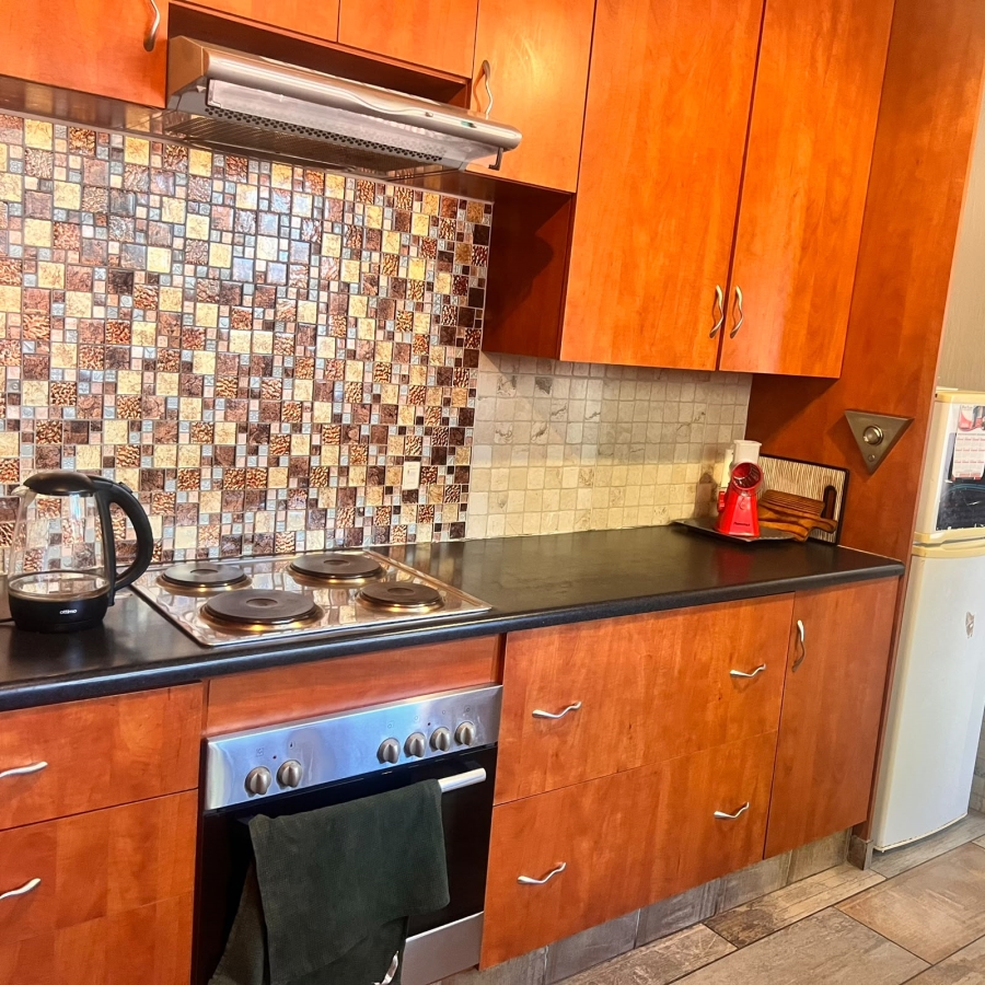 3 Bedroom Property for Sale in Brackendowns Gauteng