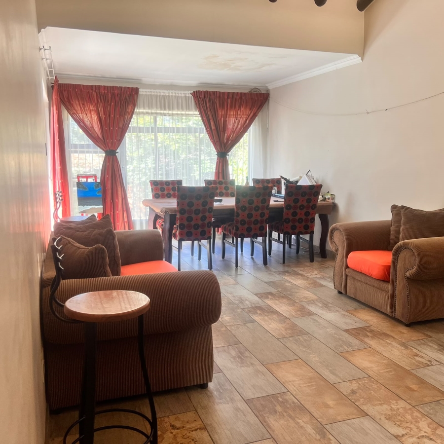 3 Bedroom Property for Sale in Brackendowns Gauteng