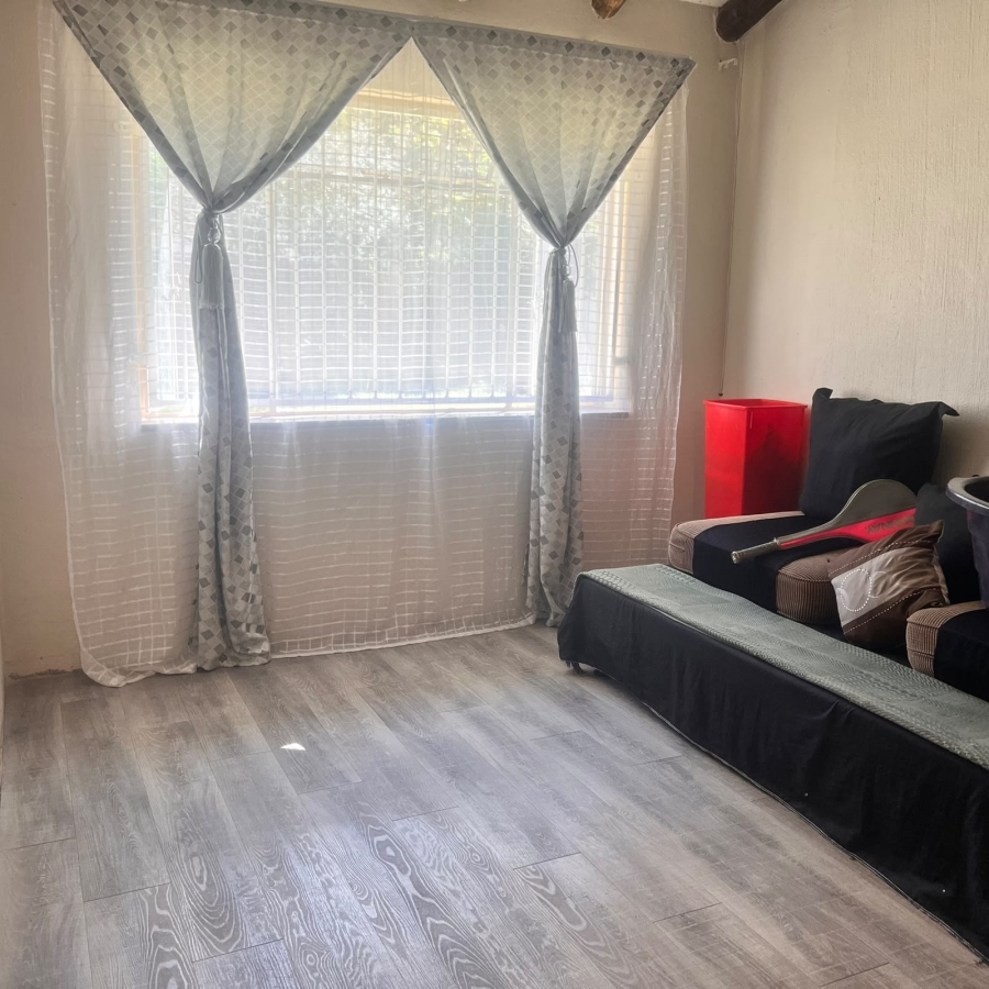 3 Bedroom Property for Sale in Brackendowns Gauteng