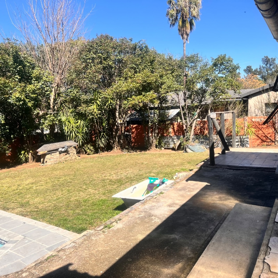 3 Bedroom Property for Sale in Brackendowns Gauteng