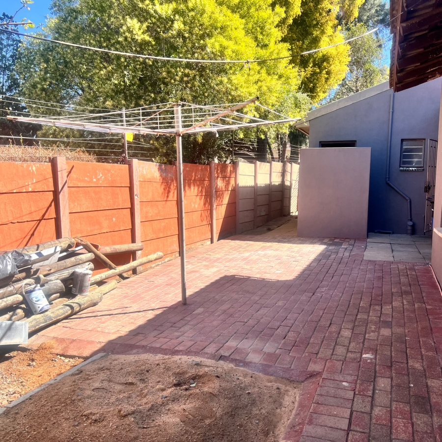 3 Bedroom Property for Sale in Brackendowns Gauteng