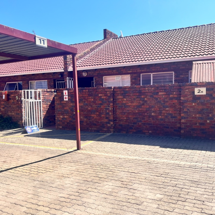 2 Bedroom Property for Sale in Mayberry Park Gauteng