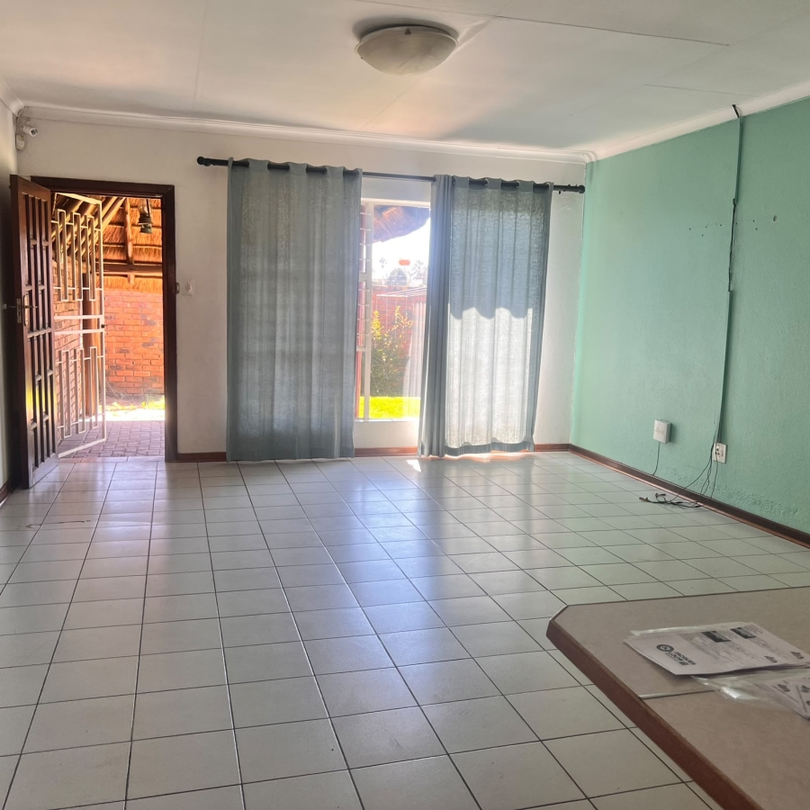 2 Bedroom Property for Sale in Mayberry Park Gauteng