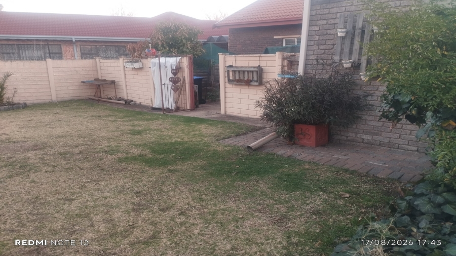 3 Bedroom Property for Sale in Bonanne Gauteng