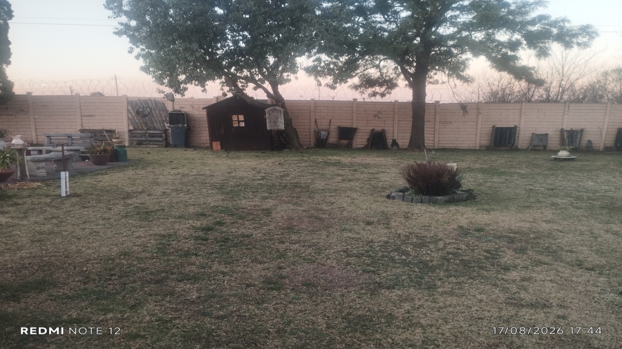 3 Bedroom Property for Sale in Bonanne Gauteng