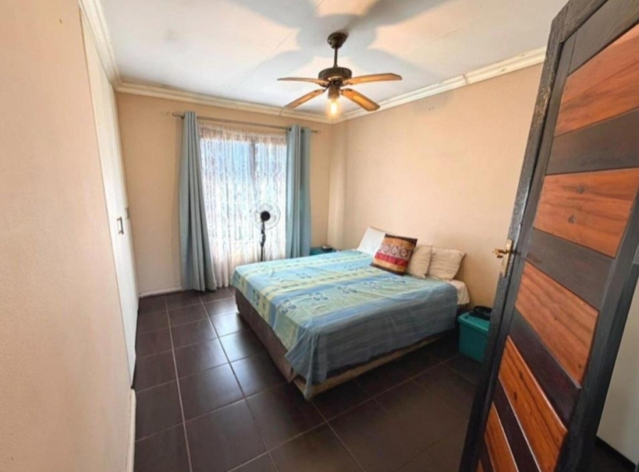 5 Bedroom Property for Sale in Golf Park Gauteng