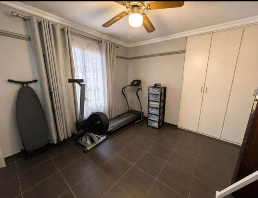 5 Bedroom Property for Sale in Golf Park Gauteng