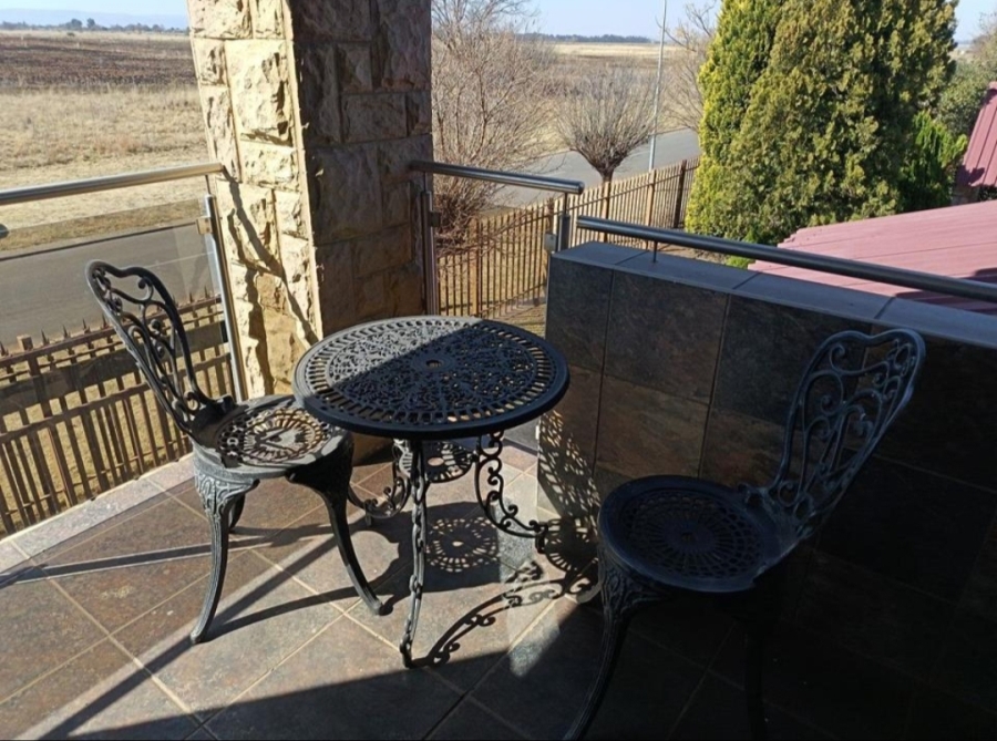 5 Bedroom Property for Sale in Golf Park Gauteng