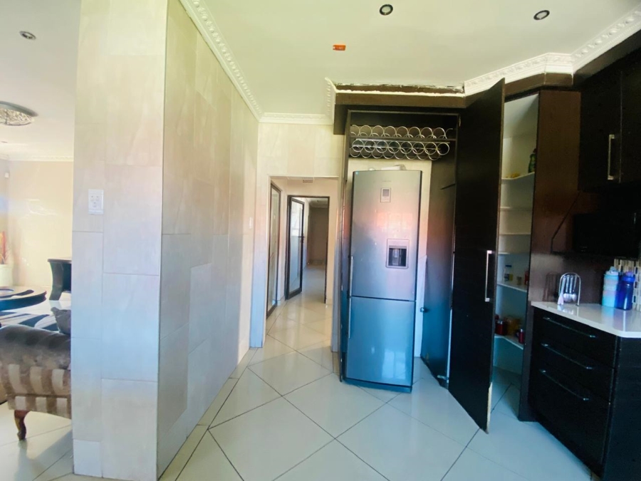 3 Bedroom Property for Sale in Vanderbijlpark SE 6 Gauteng