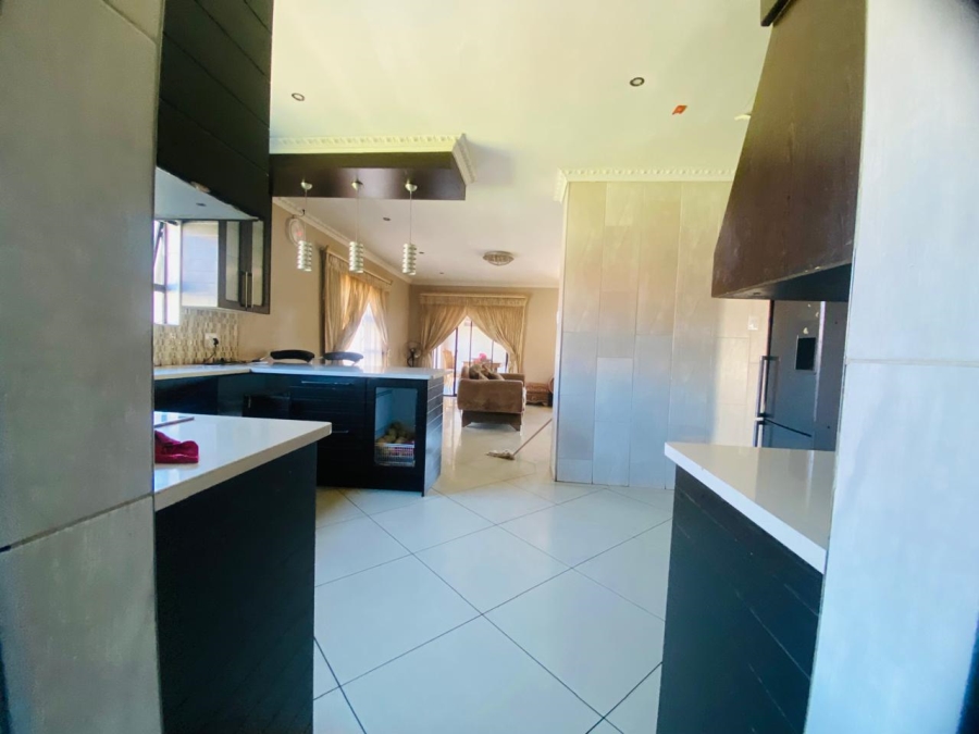 3 Bedroom Property for Sale in Vanderbijlpark SE 6 Gauteng
