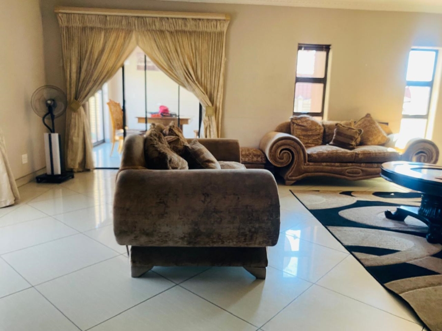 3 Bedroom Property for Sale in Vanderbijlpark SE 6 Gauteng
