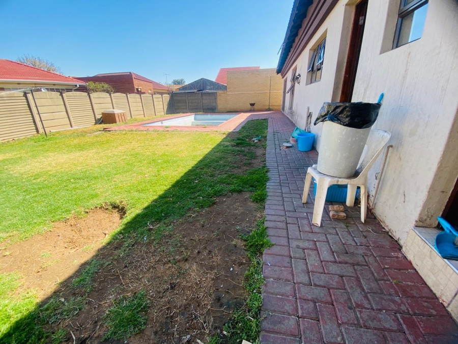 3 Bedroom Property for Sale in Vanderbijlpark SE 6 Gauteng