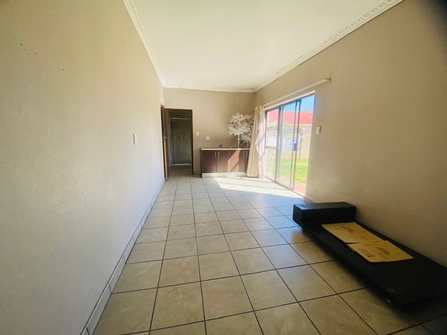 3 Bedroom Property for Sale in Vanderbijlpark SE 6 Gauteng