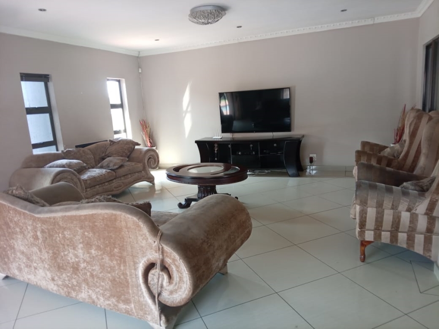 3 Bedroom Property for Sale in Vanderbijlpark SE 6 Gauteng