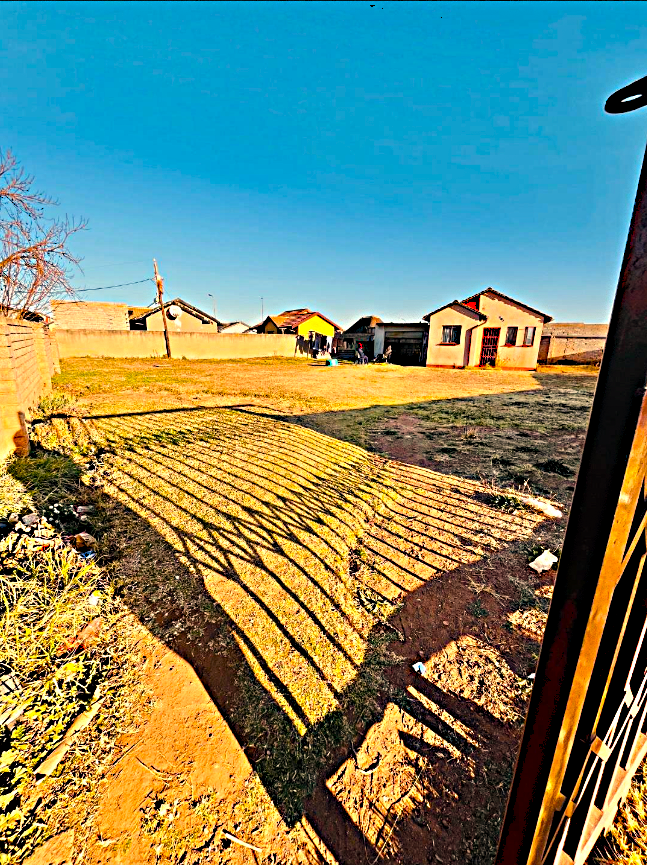 2 Bedroom Property for Sale in Lakeside Gauteng