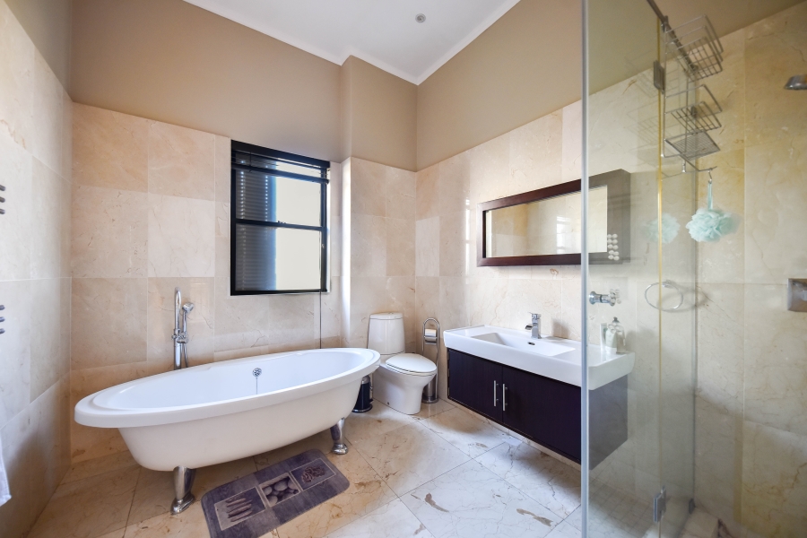 4 Bedroom Property for Sale in Waterkloof Ridge Gauteng