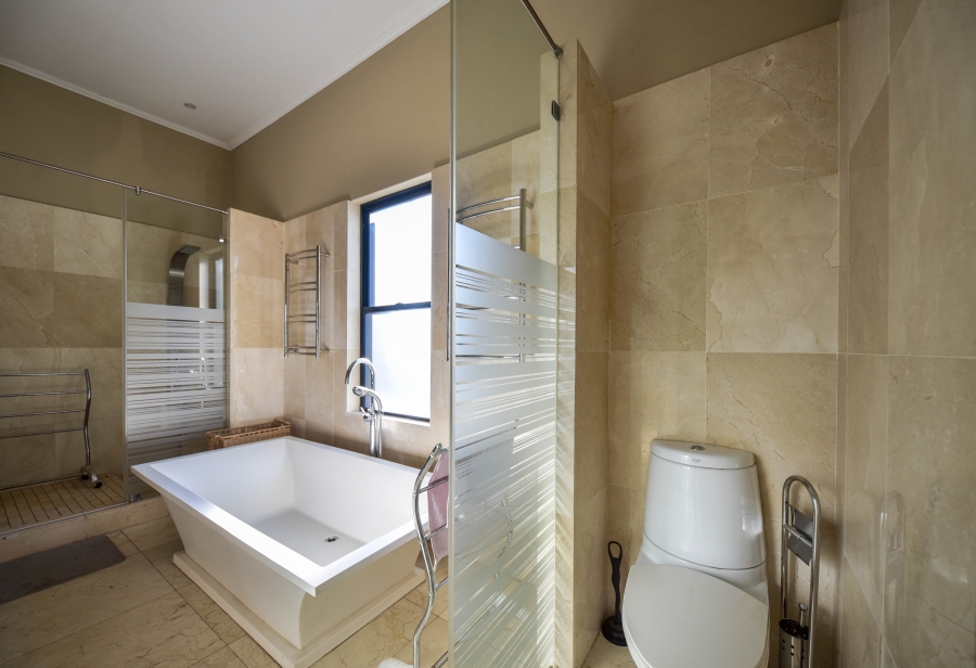 4 Bedroom Property for Sale in Waterkloof Ridge Gauteng