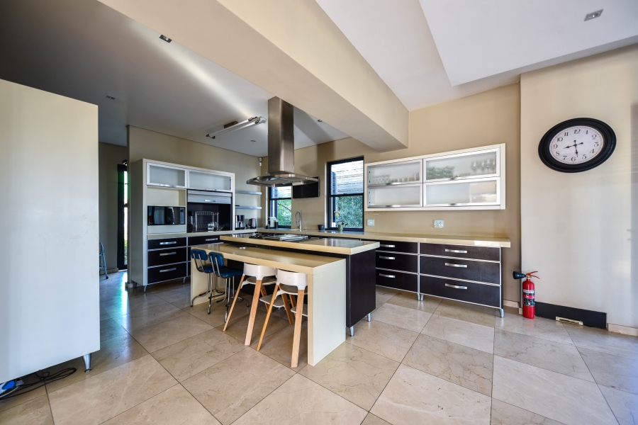 4 Bedroom Property for Sale in Waterkloof Ridge Gauteng